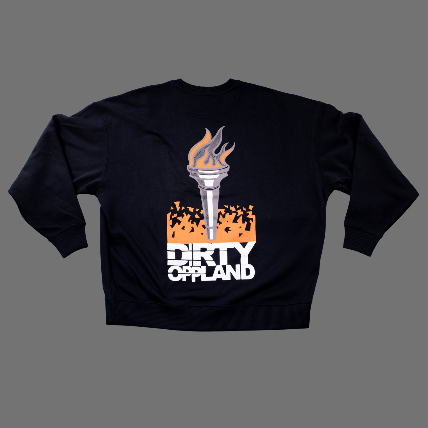 Olympisk Standard Dirty Oppland x Deys Dynamics svart genser